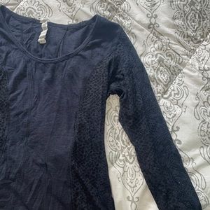 Lulu lemon long sleeve shirt
